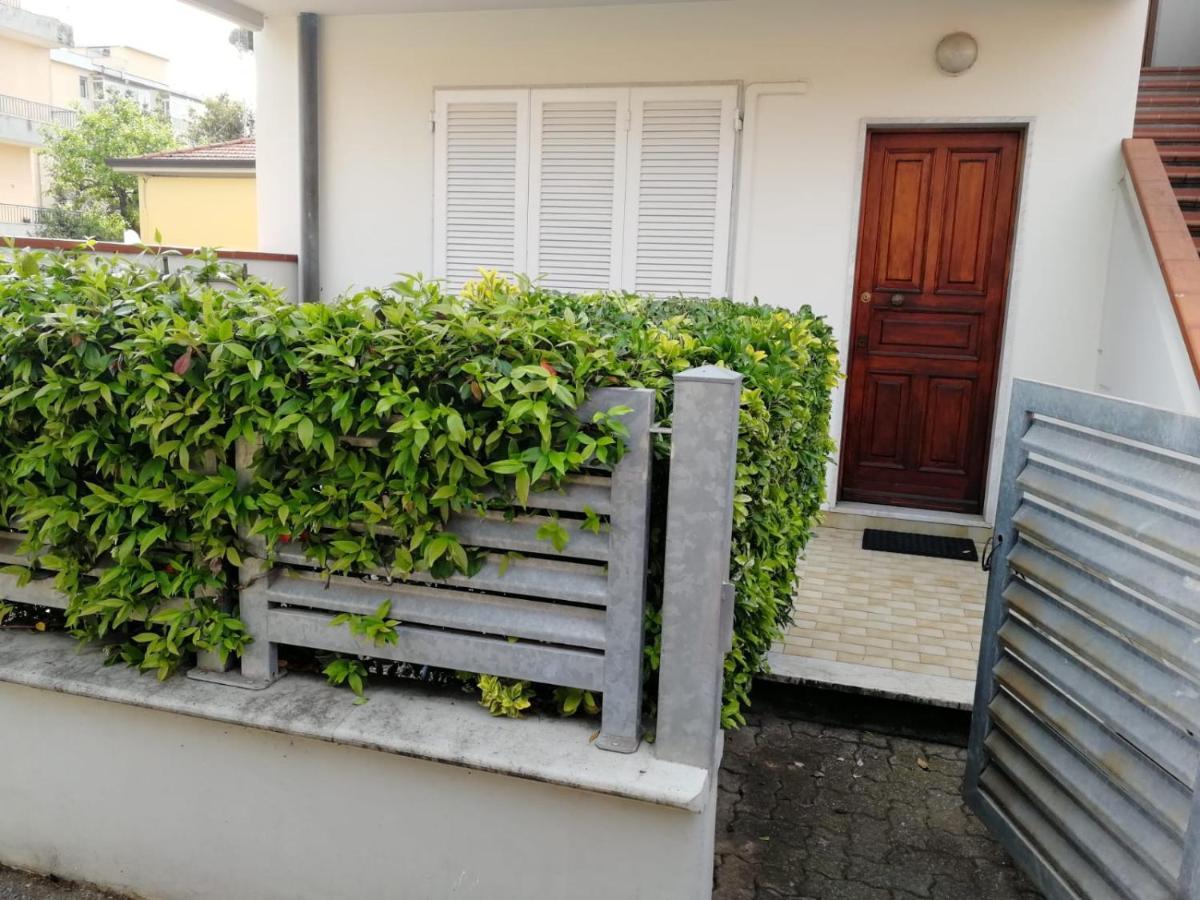 Apartmán La Casa Dei Bebi Carrara Exteriér fotografie